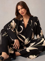 Ro&Zo Climbing Floral Button Front Blouse - Image 4 of 5