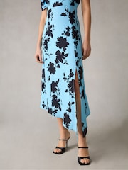 Ro&Zo Petite Luna Shadow Floral Print Midi Dress - Bild 5 von 7
