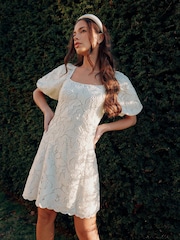 Ro&Zo White Lace Puff Sleeve Square Neck Dress - Image 7 of 9
