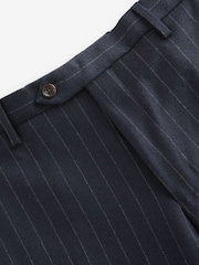 Bleu marine - Coupe ajustée  Signature Empire Mills British Wool Rayure Pantalon de costume - Image 7 de 8