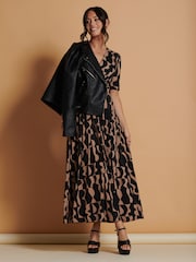 Jolie Moi Brown Printed Jenny Maxi Dress - Image 5 of 6
