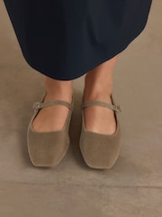 Green Velvet Standard/Wide Fit Forever Comfort® Square Toe Mary Jane Shoes - Image 3 of 8
