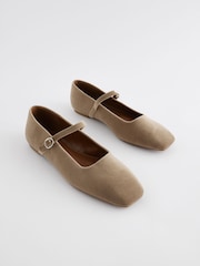 Green Velvet Standard/Wide Fit Forever Comfort® Square Toe Mary Jane Shoes - Image 4 of 8