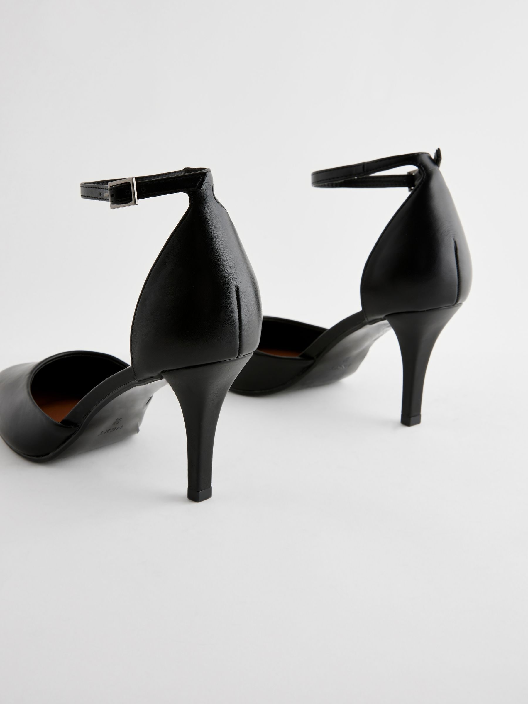 Wide width closed toe heels top