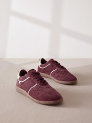 Burgundsko rdeča - Forever Comfort® Nizke retro usnjene trenirke - Slika 1 iz 11