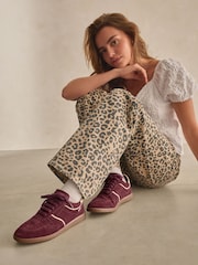 Burgundsko rdeča - Forever Comfort® Nizke retro usnjene trenirke - Slika 4 iz 11