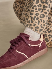 Burgundsko rdeča - Forever Comfort® Nizke retro usnjene trenirke - Slika 6 iz 11