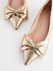 Gold - Forever Comfort® Spitze Ballerinas mit Schleife - Image 5 of 7