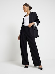 River Island Black Petite Roll Sleeve Relaxed Blazer - Image 3 of 6