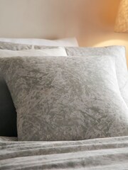 Clarke & Clarke Green Metis Duvet Set - Image 3 of 5