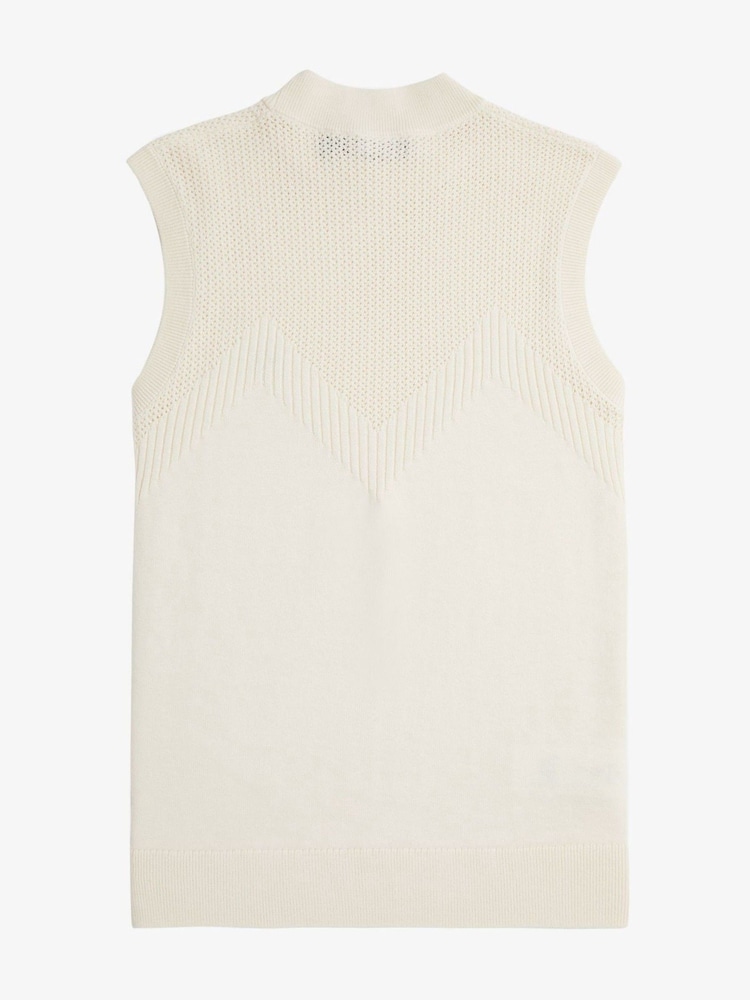 Fred Perry Ecru White Ponitelle Detail Knitted Vest - Image 4 of 4