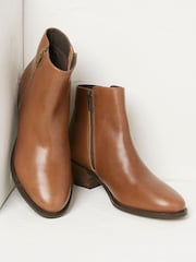 FatFace Camel Betsy Zip Detail Ankle Boots - Image 2 of 4