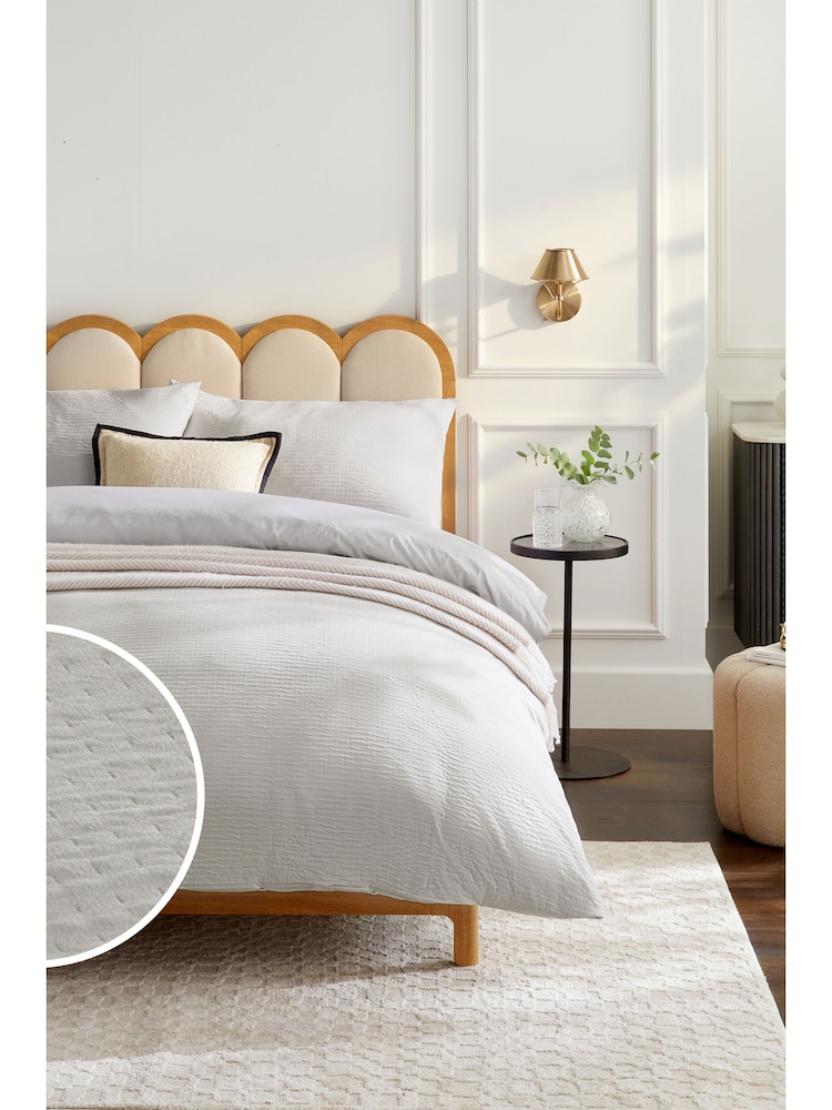Grey Crinkle Gauze 300TC 100% Cotton Duvet Cover and Pillowcase Set - Image 1 of 5