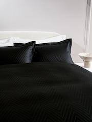 Black 200TC 100% Cotton Hotel Jacquard Duvet Cover and Pillowcase Set - Image 5 of 5