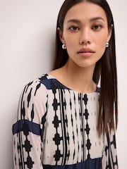 Navy and White Geo Print Long Sleeve Column Maxi Dress - Image 4 of 6