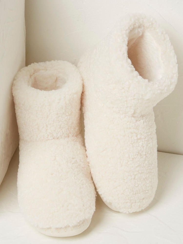 FatFace Natural Brooke Borg Slipper Boots - Image 2 of 4