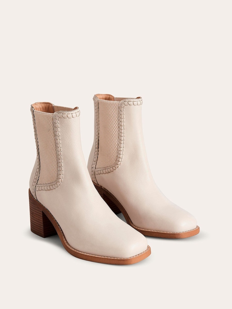 Boden Cream White Block Heel Chelsea Boots - Image 2 of 4 Boden Cream White Block Heel Chelsea Boots - Image 2 of 4