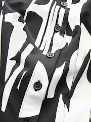 Black and White Printed Corset Detail Short Sleeve Jumpsuit - Image 7 of 7