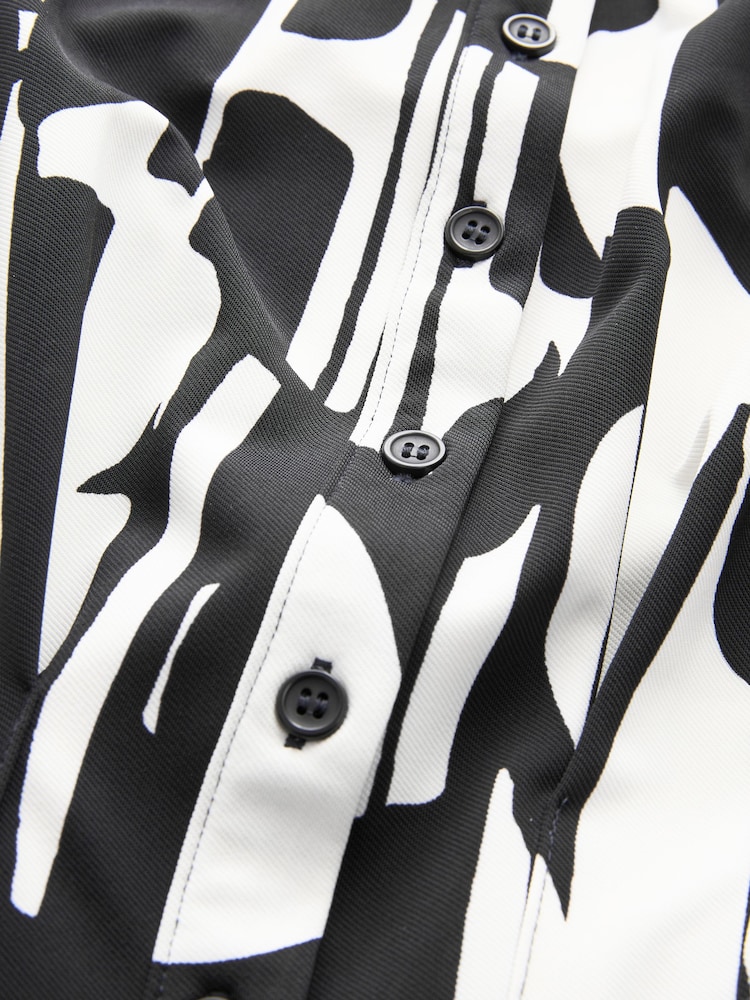 Black and White Printed Corset Detail Short Sleeve Jumpsuit - Image 7 of 7