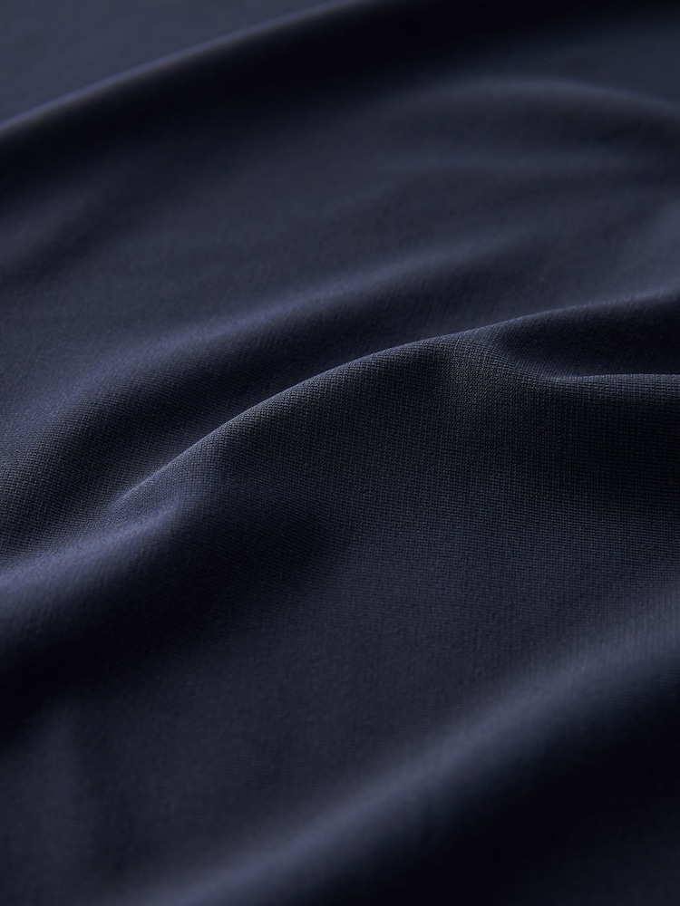 Marineblau - Geripptes T-Shirt mit Zierstreifen und V-Ausschnitt - Bild 7 von 7