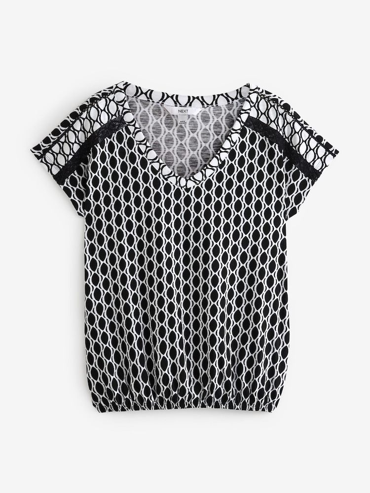 Black/White V-Neck Bubble Hem Top - Image 4 of 5