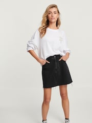 White Long Sleeve Brooklyn New York City Back Graphic Top - Image 2 of 7