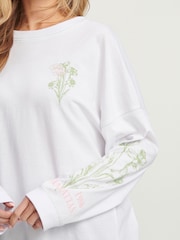 White Long Sleeve Brooklyn New York City Back Graphic Top - Image 4 of 7