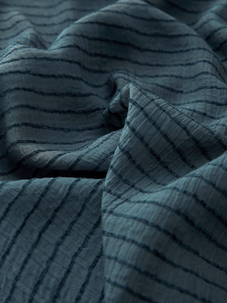 Blau mit Struktur - Langer Hemd überzug zum Überziehen - Bild 5 von 5 Blau mit Struktur - Langer Hemd überzug zum Überziehen - Bild 5 von 5