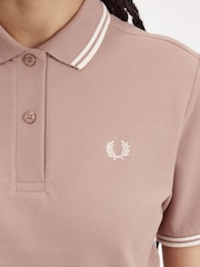وردي - قميص بولو بحافة مزدوجة من Fred Perry  - صورة 3 من 5