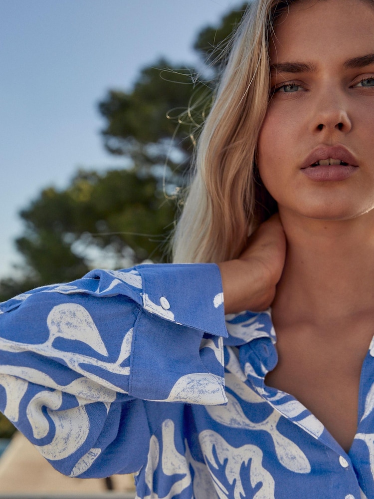 Blue/White Print Summer Shirt with Linen - Image 4 of 4