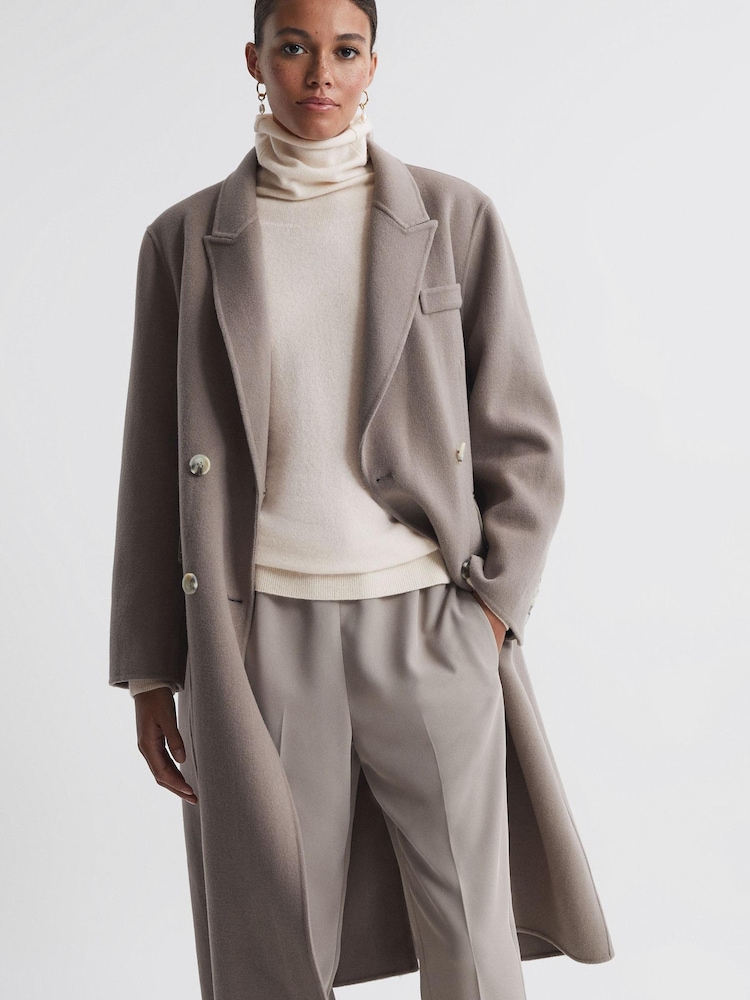 Reiss Cream Florence Relaxed Cashmere Roll Neck Top - Image 7 of 7