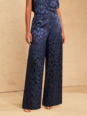 Love & Roses Animal Print Satin Jacquard Wide Leg Trousers - Billede 1 af 4