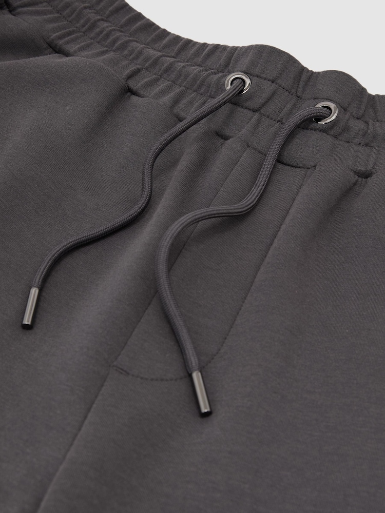 Reiss Charcoal Grey Rivo Premium Interlock Relaxed-Fit Joggers - Image 7 of 7 Reiss Charcoal Grey Rivo Premium Interlock Relaxed-Fit Joggers - Image 7 of 7