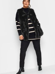 Yours Curve Black Plush Faux Fur Gilet With Toggles - Image 3 of 4