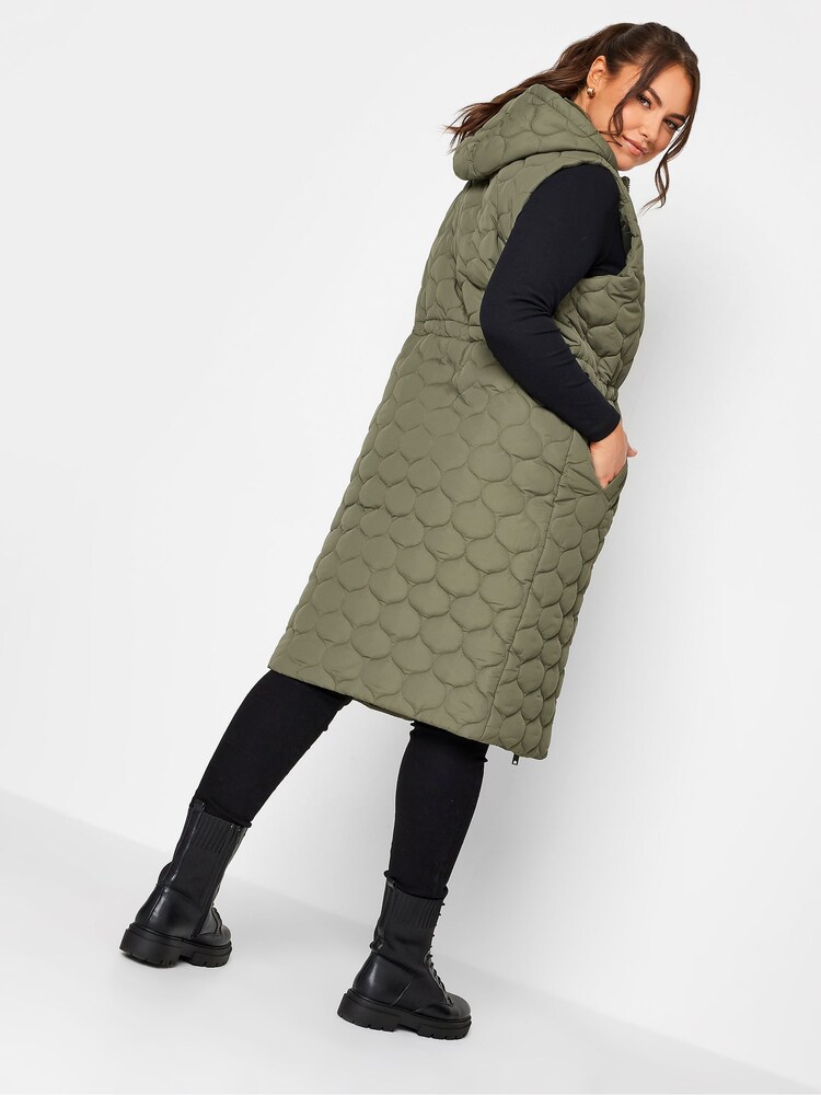 Yours Curve Green Quilted Lightweight Longline Padded Gilet - Image 2 of 5 Yours Curve Green Quilted Lightweight Longline Padded Gilet - Image 2 of 5