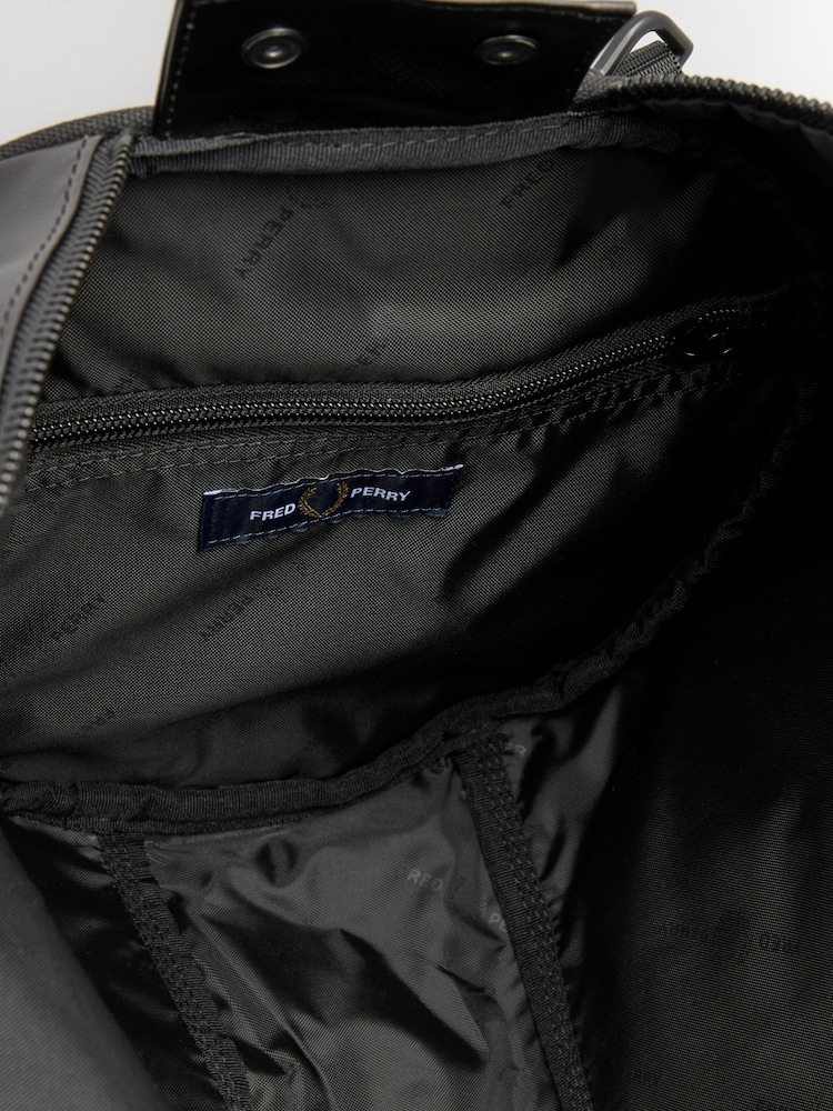 Fred Perry Classic Barrel Bag - Image 5 of 5