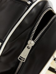 Fred Perry Classic Barrel Bag - Image 3 of 4