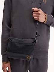 Fred Perry Umhängetasche aus Nylon, Grau - Bild 1 von 3