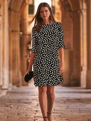 Sosandar Black/White Ruffle Hem Shift Dress - Image 1 of 5