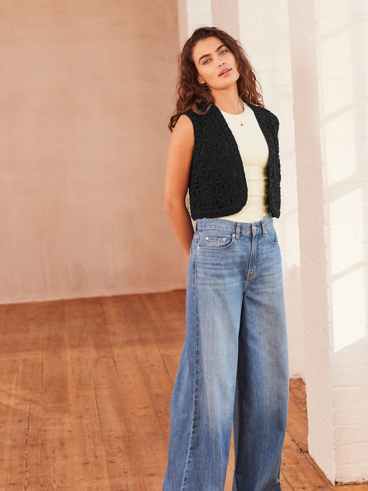 Black Cornelli Craft Sleeveless Cropped Waistcoat - Image 2 of 6