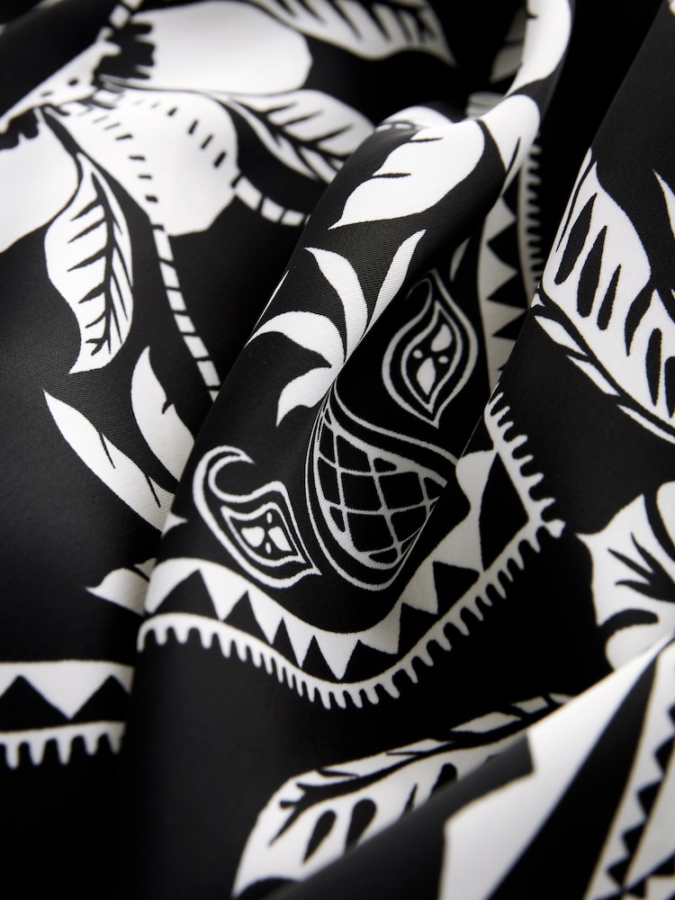 Black/White One Shoulder Cut Out Midi Dress - Image 6 of 6