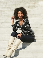 Sosandar Cream White Belle Leather Slouch Stiletto Heel Knee High Boots - Image 3 of 3