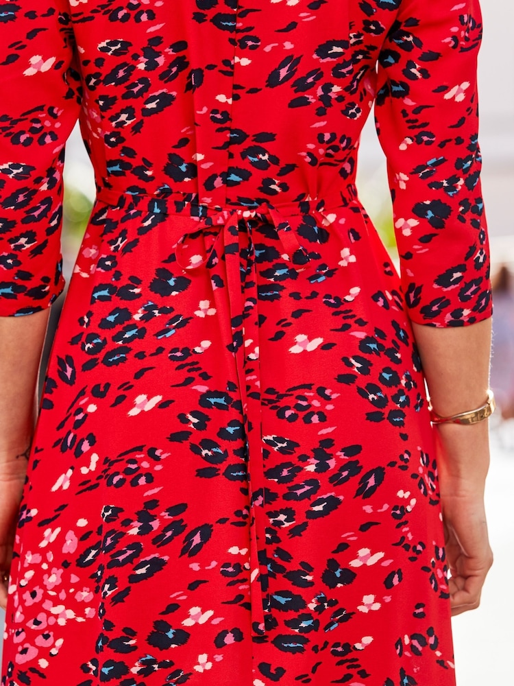 Sosandar Red Bust Seam Fit And Flare Dress - Image 5 of 5