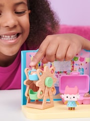 Gabbys Dollhouse Deluxe Room, Craft Room Playset - Image 3 of 4