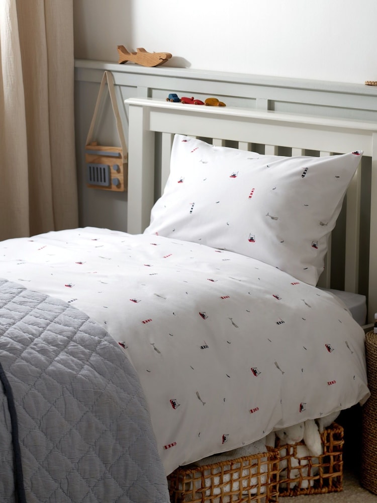 The White Company White Anglesey White Cot Bed Set - Image 1 of 1 The White Company White Anglesey White Cot Bed Set - Image 1 of 1