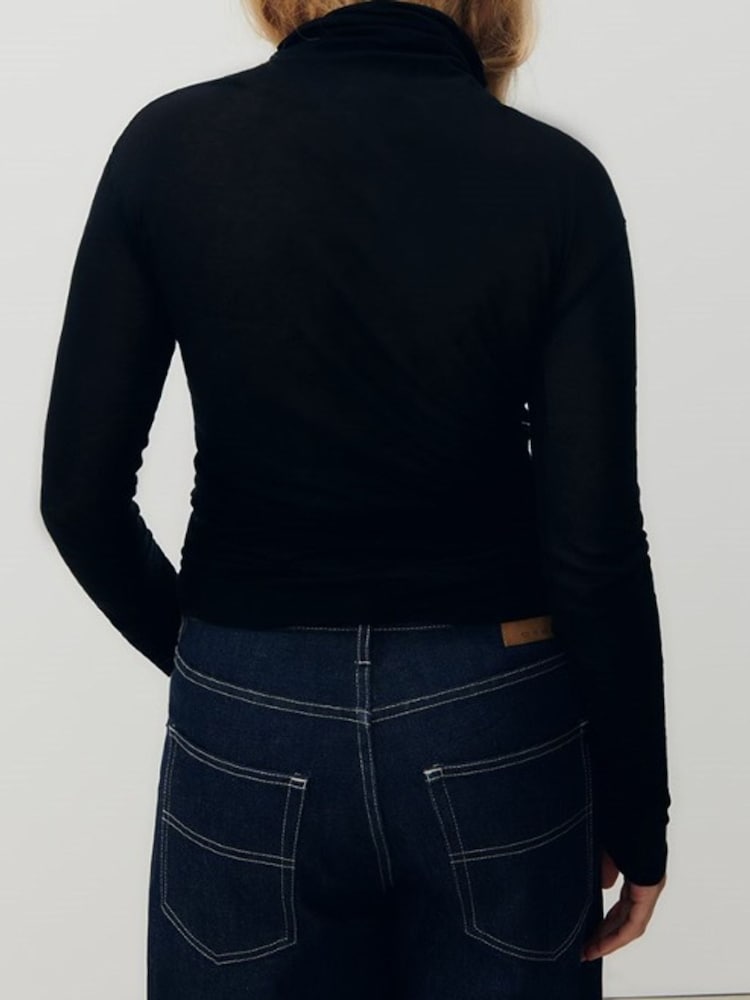 American Vintage Massachusetts Light Weight Stretch Long Sleeve Black T-Shirt - Image 2 of 4