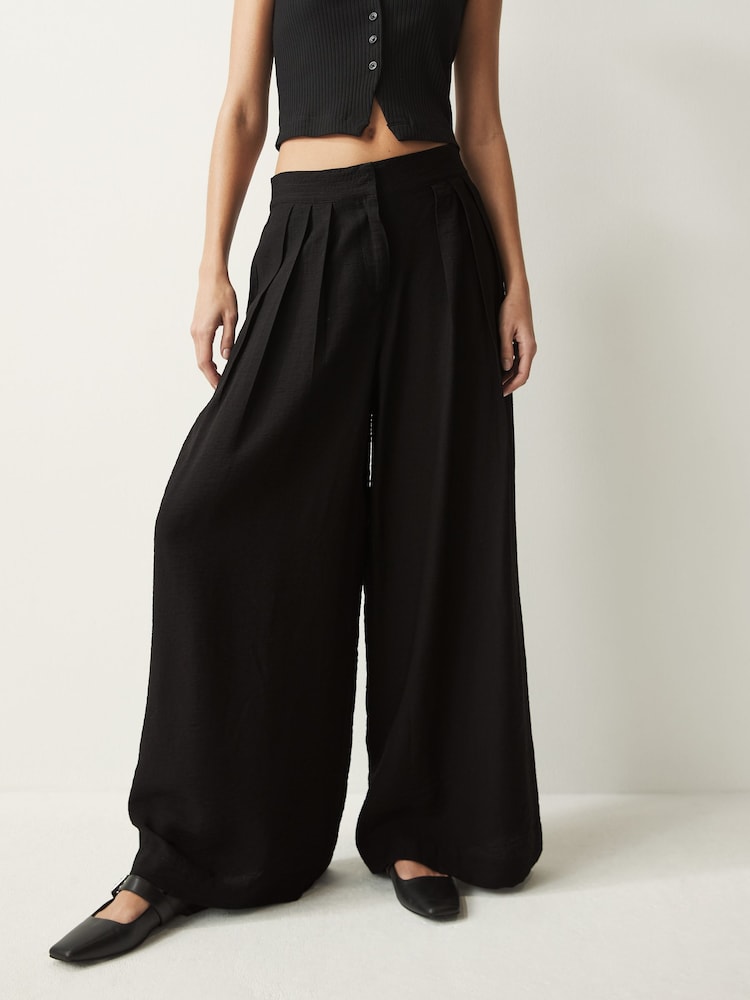 Schwarz - Strukturierte Hose mit weitem Bein - Bild 2 von 7