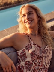 Red Paisley Print - Image 5 of 7