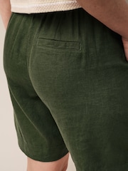 Khakigrün - Knielange Shorts aus Leinenmischung - Bild 3 von 5