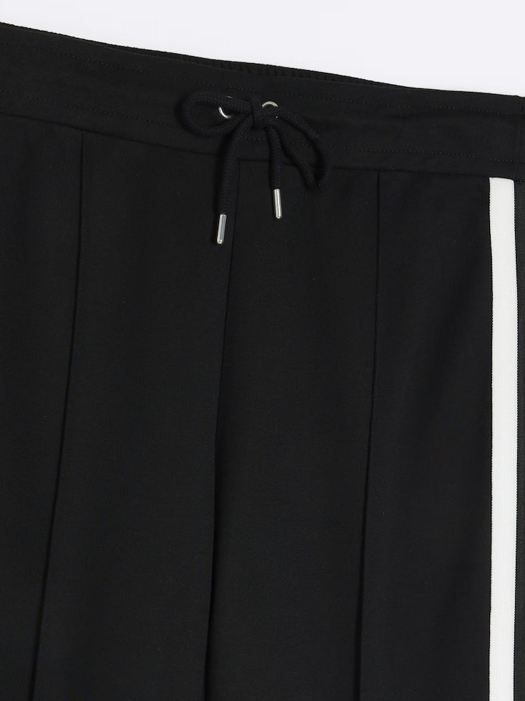 River Island Black Tailored Wide Leg Side Stripe Joggers - Image 8 of 8 River Island Black Tailored Wide Leg Side Stripe Joggers - Image 8 of 8